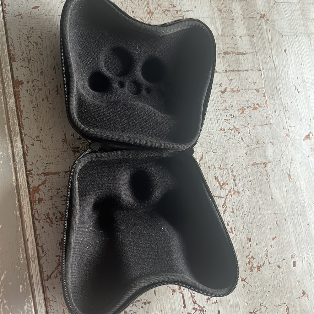 Scuf gaming controller protector - Picture 2 of 2